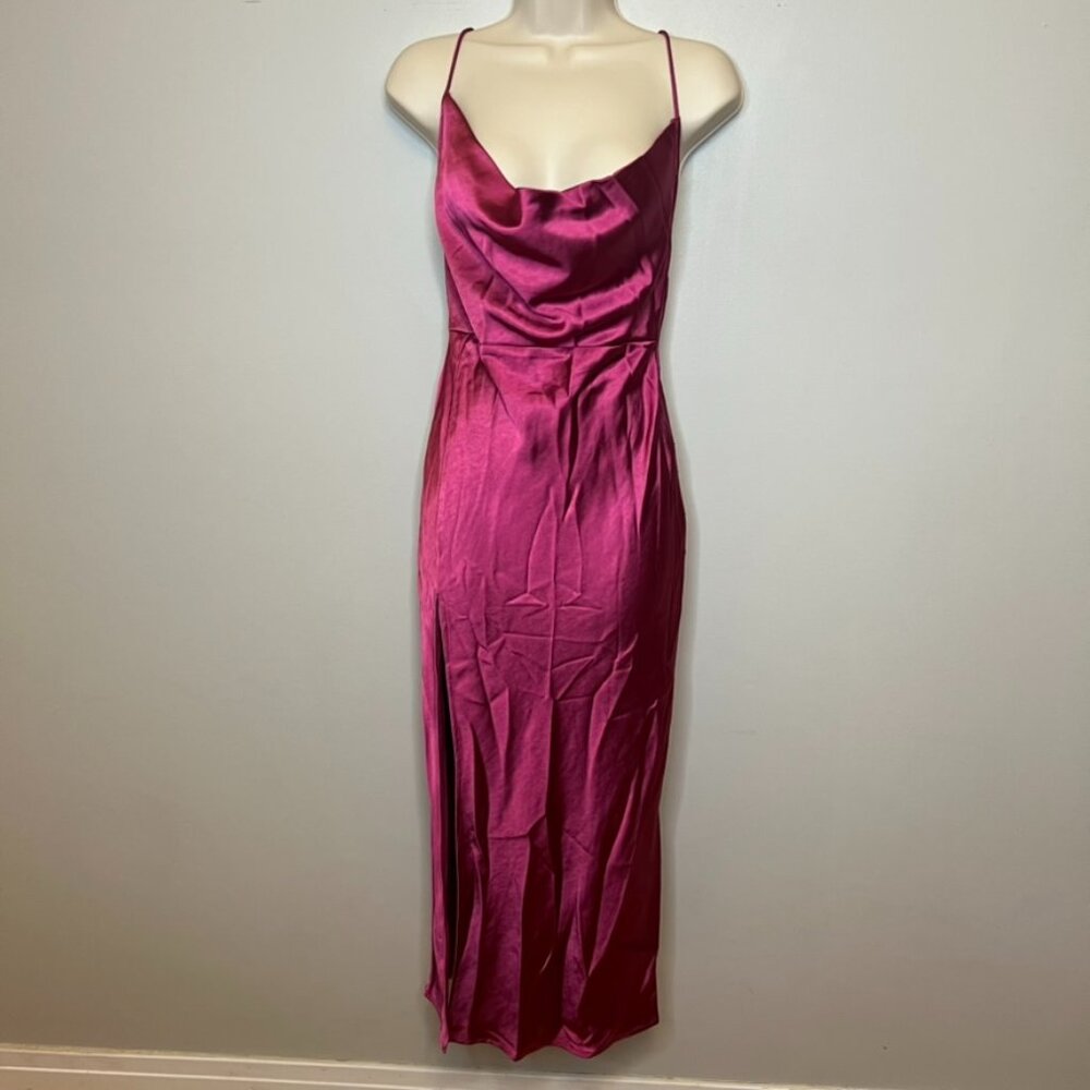 Lioness Walk The Line Dress Magenta (2)
